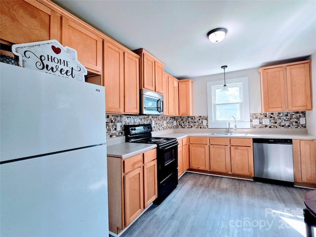 606 Carver St, Kannapolis, NC 28083 - photo 1