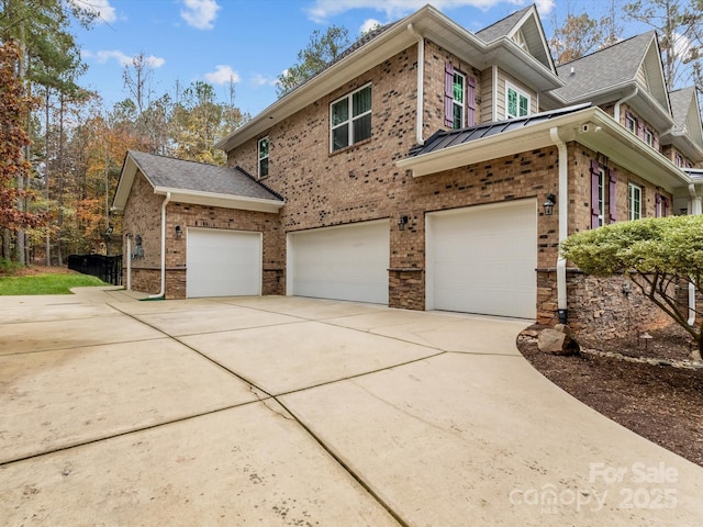 view of front of house featuring a garage