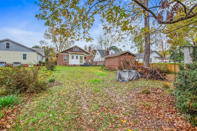 view of yard featuring central AC unit