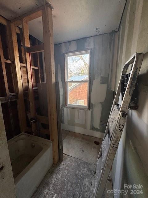 bathroom featuring a bathing tub