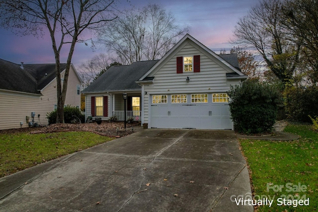 view of front of home featuring a yard