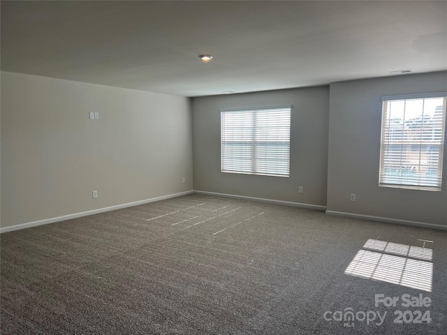 view of carpeted spare room