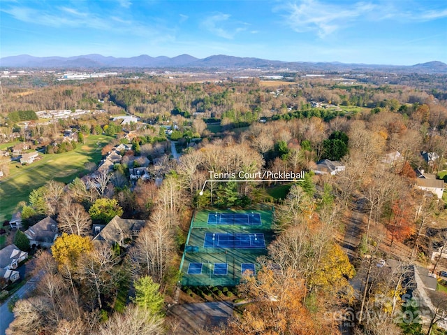 bird's eye view with a mountain view