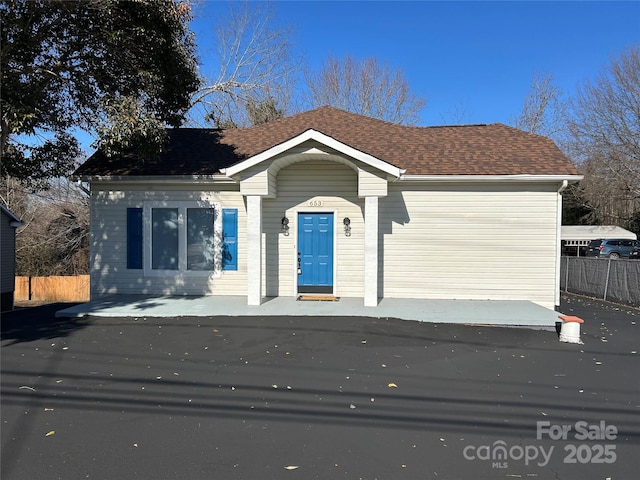 view of front of home