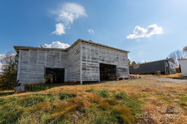 view of side of home