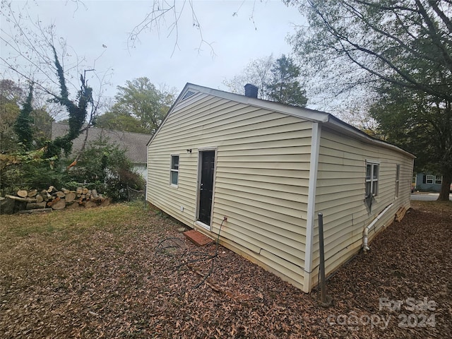 view of outdoor structure