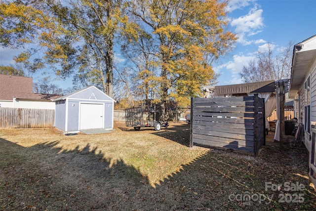 view of yard featuring a storage shed