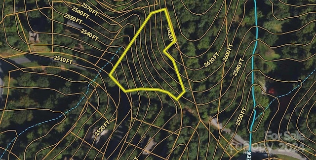 85 Flameleaf Ln, Hendersonville, NC 28739