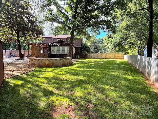 13538 Pine Harbor Rd, Charlotte, NC 28278 - view of yard