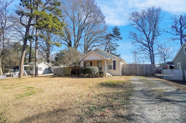 view of front facade with covered porch