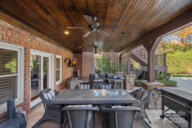 view of patio featuring ceiling fan