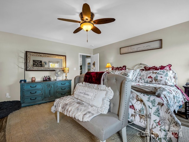 bedroom with ceiling fan