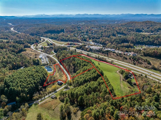 Listing photo 3 for 1475 Crossroads Pkwy, Mars Hill NC 28754