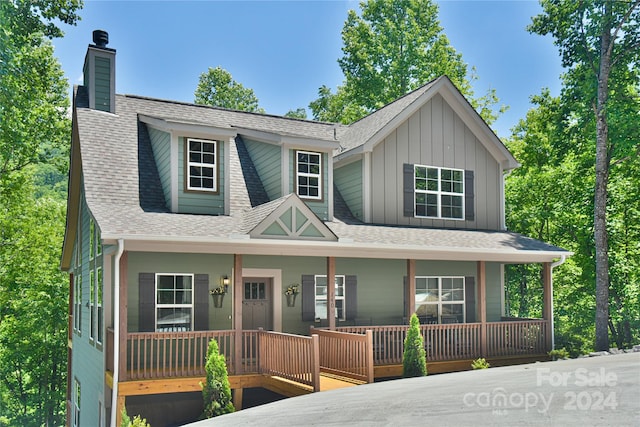 view of front of house featuring covered porch