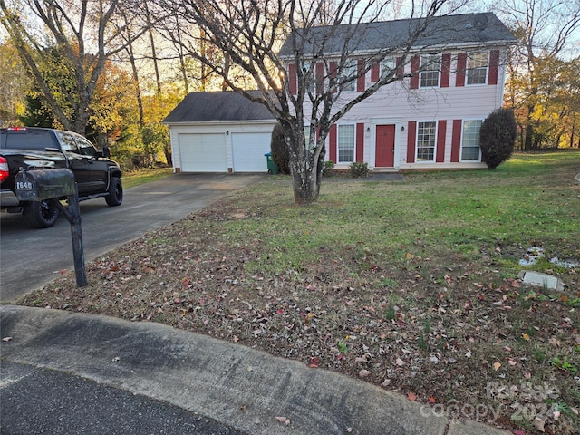 view of front of property with a front yard