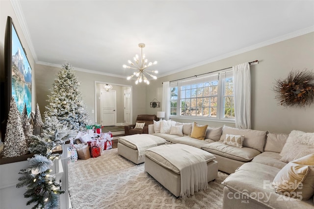 living room with crown molding and an inviting chandelier