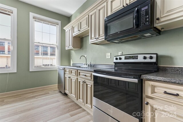 301 Wilson St N, Rock Hill, SC 29730 - photo 11