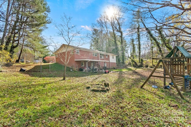 view of yard featuring a playground