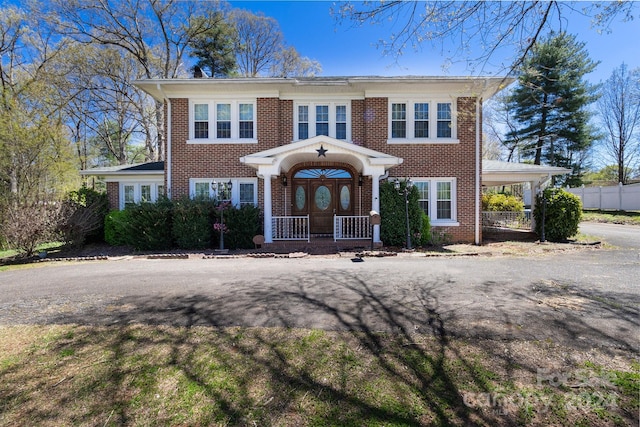 view of front of home featuring a porch