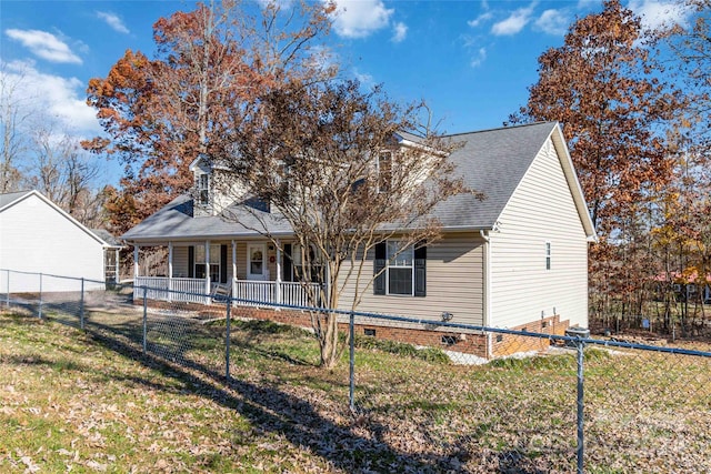 view of front of property featuring a porch and a front lawn