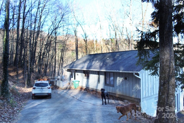 view of side of property