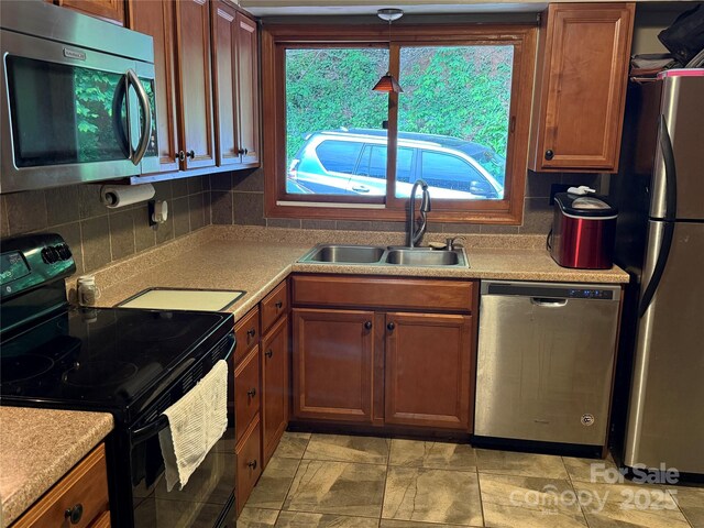 141 Charity Ln, Candler, NC 28715 - photo 6