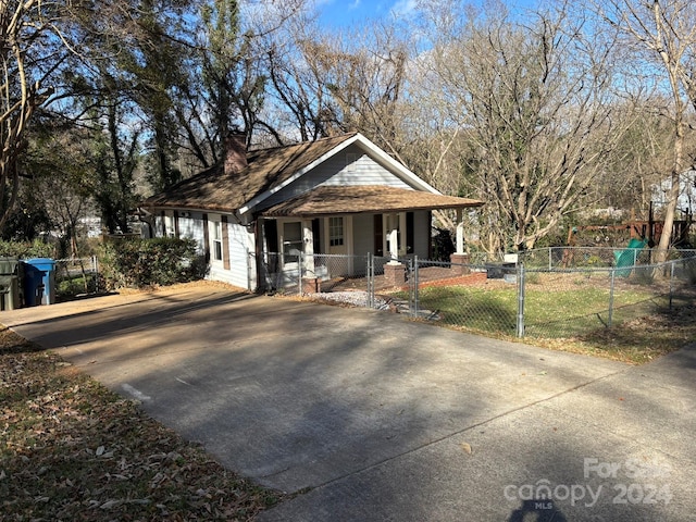 view of front of home featuring covered porch