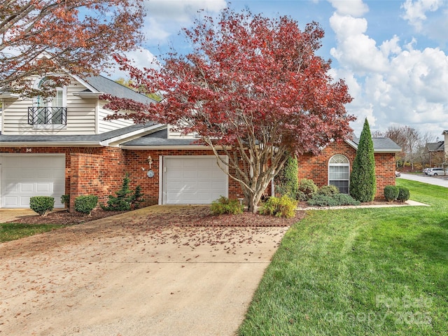 34 Lake Pointe Cir, Hendersonville, NC 28792 - photo 2