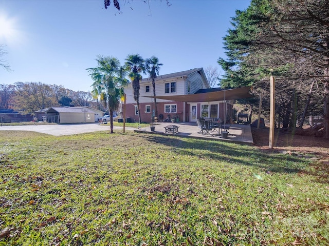 view of yard with a patio