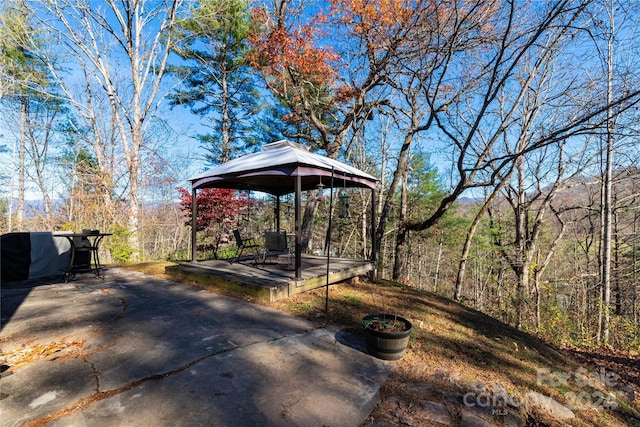 view of yard featuring a gazebo