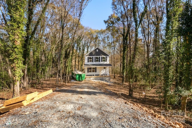 view of front property