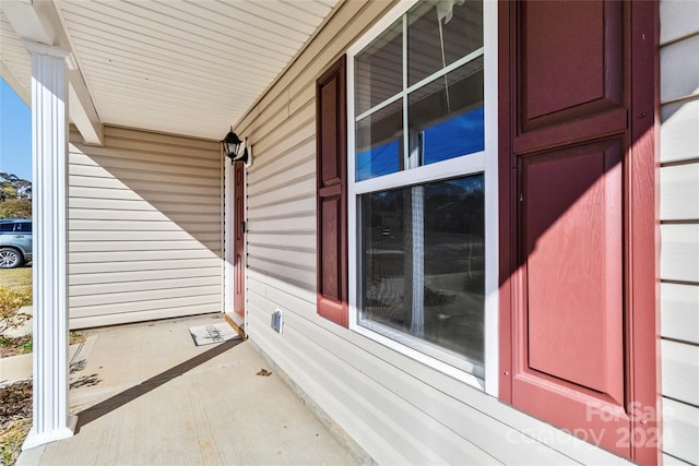 view of patio featuring covered porch