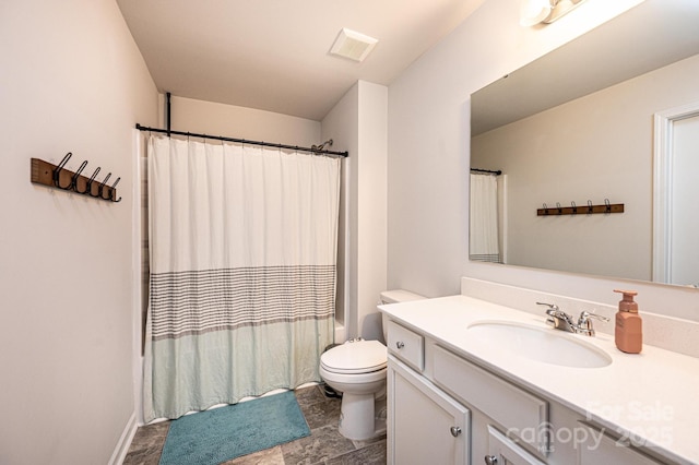 full bath featuring visible vents, shower / tub combo, vanity, and toilet