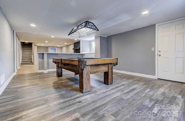 playroom with pool table and hardwood / wood-style floors