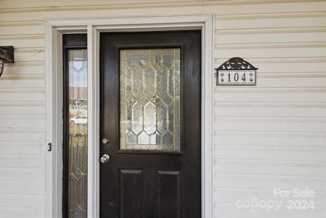 view of entrance to property