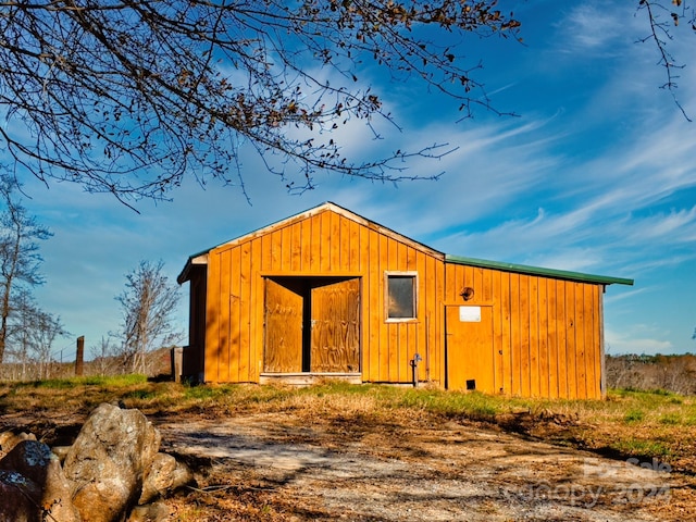 view of outdoor structure