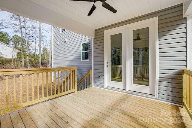 deck with ceiling fan