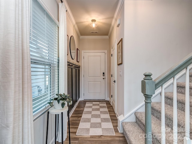 doorway with ornamental molding