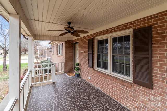 view of patio / terrace with a porch and ceiling fan