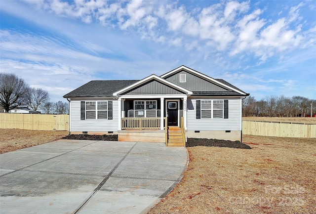 view of front of house with covered porch