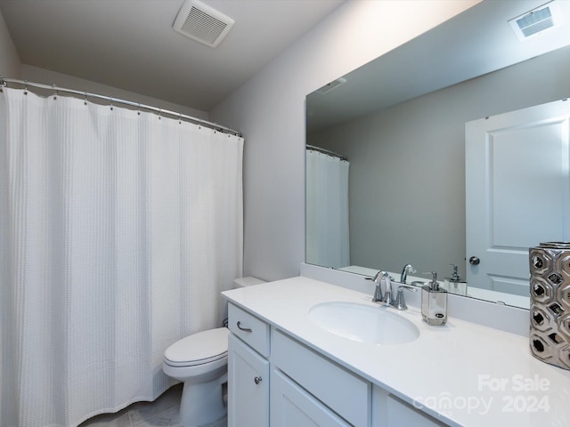 15533 Capps Rd, Charlotte, NC 28278 - full bath featuring vanity and tile patterned floors