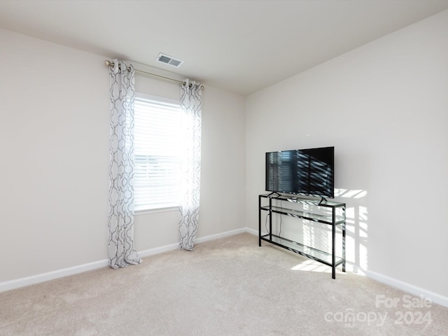 15533 Capps Rd, Charlotte, NC 28278 - interior space featuring baseboards