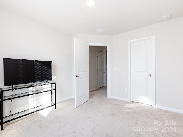 15533 Capps Rd, Charlotte, NC 28278 - unfurnished bedroom featuring carpet floors and baseboards