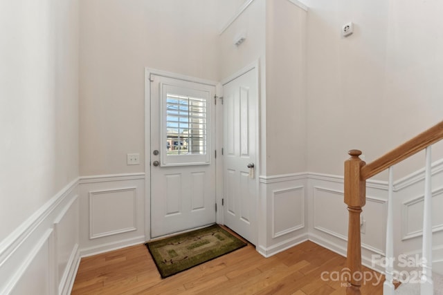 foyer entrance featuring light wood-type flooring