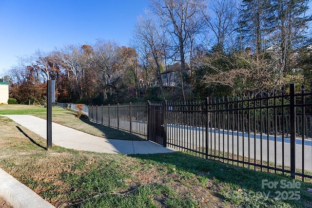 exterior space featuring a yard