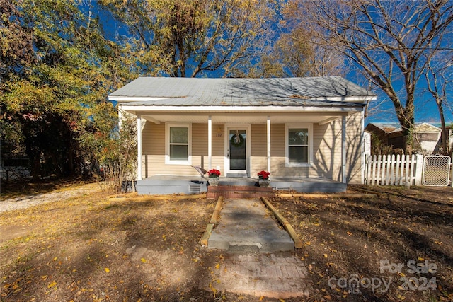 bungalow-style home with covered porch