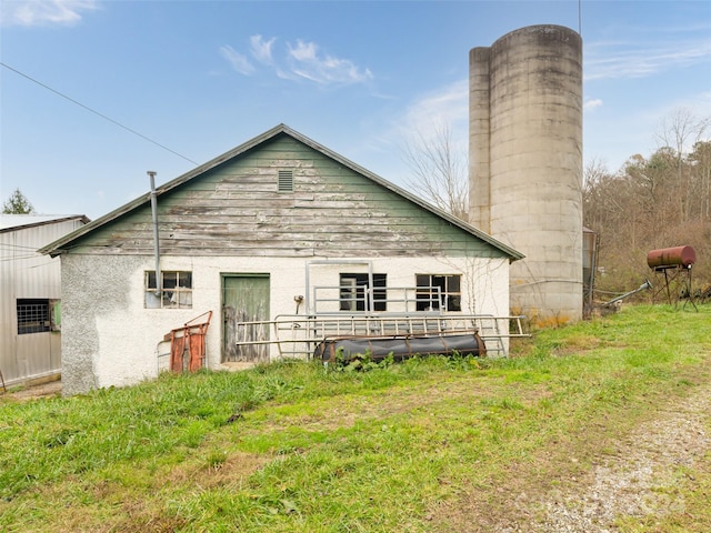 view of back of property