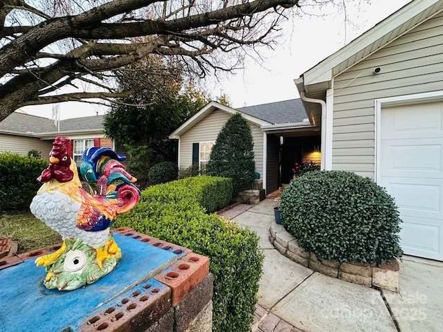 8430 Stoneman Pl, Charlotte, NC 28217 - view of yard featuring a garage