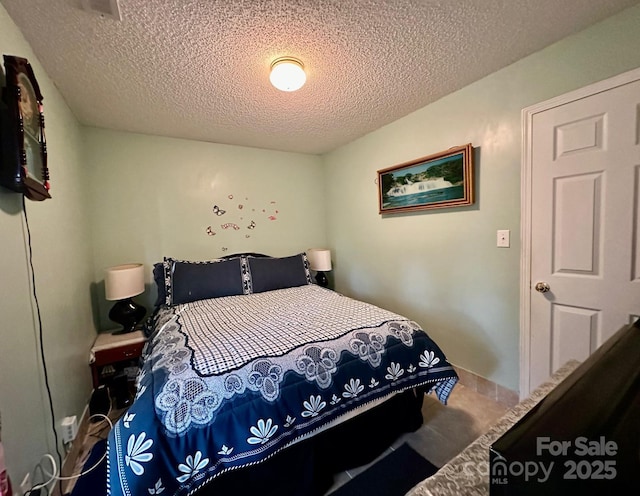 8430 Stoneman Pl, Charlotte, NC 28217 - bedroom with a textured ceiling