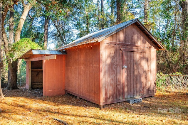 view of outdoor structure